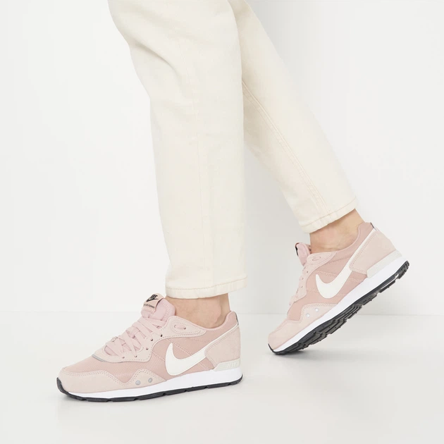 Buty do biegania damskie Nike Venture Runner WMNS CK2948-601 40 (8.5US) 25.5 cm Różowe (195868989618) - obraz 7