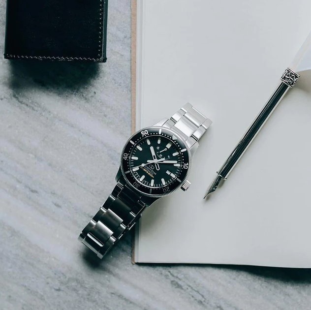 Чоловічий наручний годинник із сапфіровим склом Orient RE-AU0301B00B Срібло - зображення 4