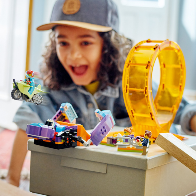 Zestaw klocków LEGO City Stuntz Kaskaderska pętla i szympans demolka 226 elementów (60338) - obraz 3