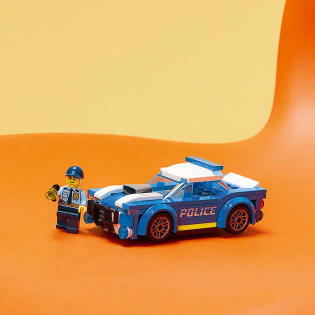 Конструктор LEGO City Поліцейський автомобіль 94 деталі (60312) - зображення 5