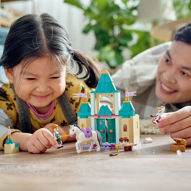 Zestaw klocków LEGO Disney Princess Zabawa w zamku z Anną i Olafem 108 elementów (43204) - obraz 3