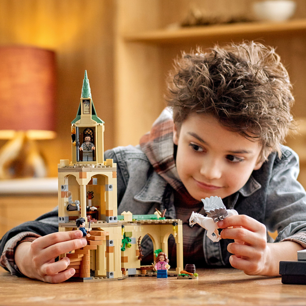 Zestaw klocków LEGO Harry Potter Dziedziniec Hogwartu: na ratunek Syriuszowi 345 elementów (76401) - obraz 3