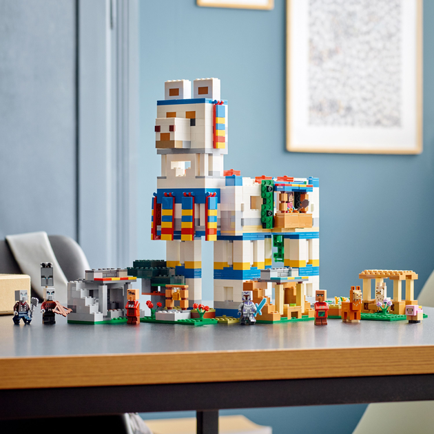 Конструктор LEGO Minecraft Село лами 1252 деталей (21188) - зображення 5