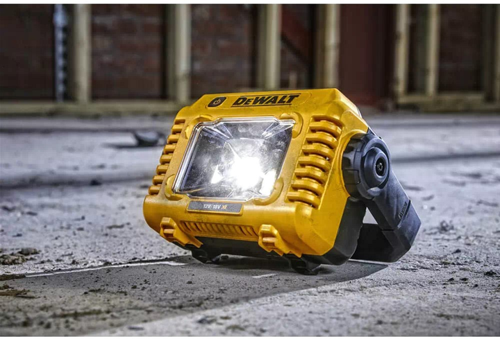 Ładowalna lampa LED DeWALT DCL077 - obraz 5