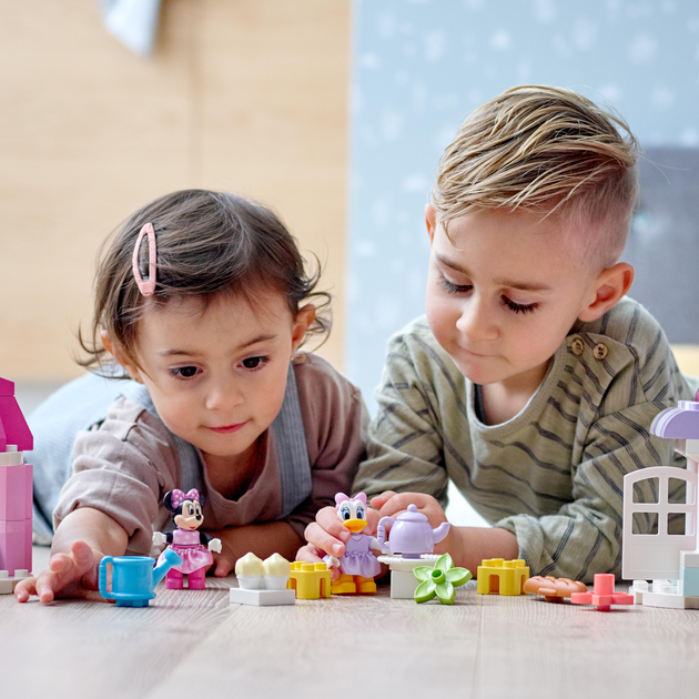 Zestaw klocków LEGO DUPLO Disney Dom i kawiarnia Minnie 91 element (10942) - obraz 3