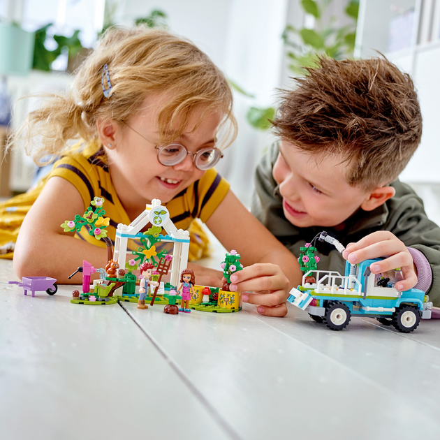 Zestaw klocków LEGO Friends Furgonetka do sadzenia drzew 336 elementów (41707) - obraz 3