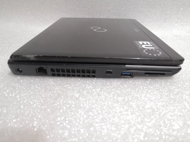 Нетбук Б-клас Fujitsu Lifebook P702 / 12.1" (1280x800) TN / Intel Core i3-3120M (2 (4) ядра по 2.5 GHz) / 4 GB DDR3 / 500 GB HDD / Intel HD Graphics 4000 / WebCam / VGA / АКБ NEW / Win 10 Pro б/в - Фото 5 Нетбук Б-клас Fujitsu Lifebook P702 / 12.1" (1280x800) TN / Intel Core i3-3120M (2 (4) ядра по 2.5 GHz) / 4 GB DDR3 / 500 GB HDD / Intel HD Graphics 4000 / WebCam / VGA / АКБ NEW / Win 10 Pro б/в - зображення 5