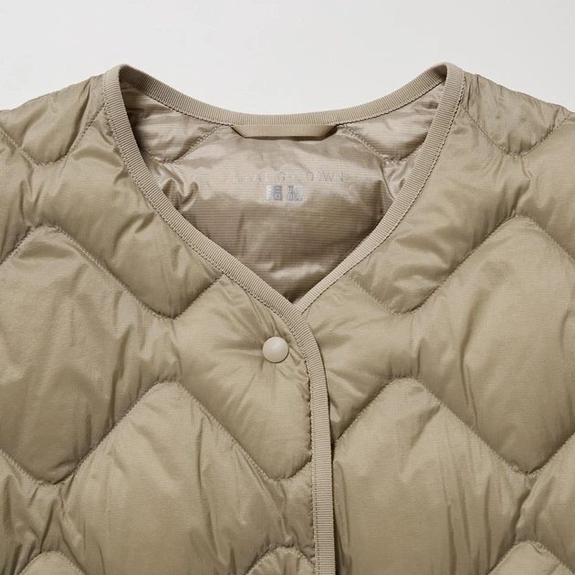 Пуховик зимний женский Uniqlo 248010725 S Хаки (1159773936) - Фото 3 Пуховик зимний женский Uniqlo 248010725 S Хаки (1159773936) - изображение 3