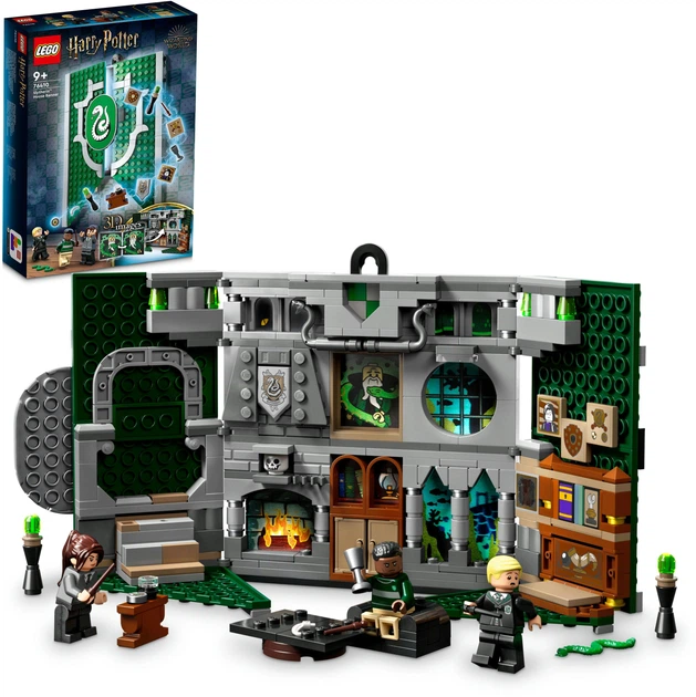 Zestaw klocków LEGO Harry Potter Flaga Slytherinu 349 elementów (76410) - obraz 9