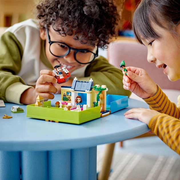 Zestaw klocków LEGO Disney Classic Książka z przygodami Piotrusia Pana i Wendy 111 elementów (43220) - obraz 6