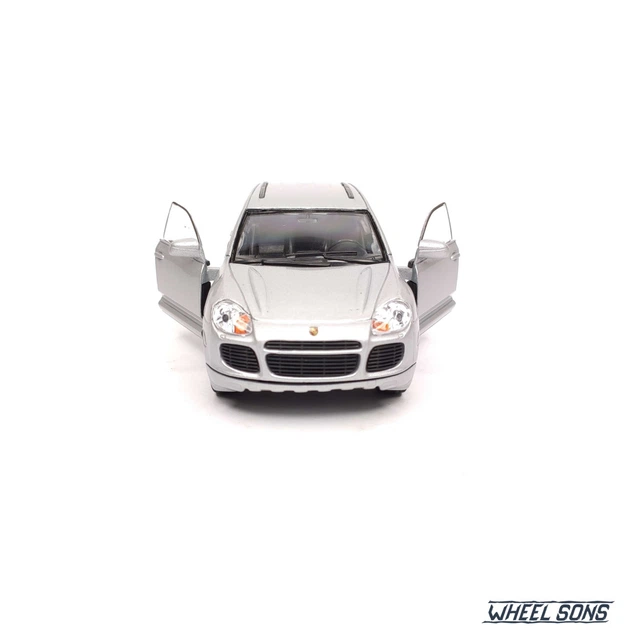 Модель автомобіля Porsche Cayenne Turbo 2003 1:31 Welly (W3072) - зображення 3