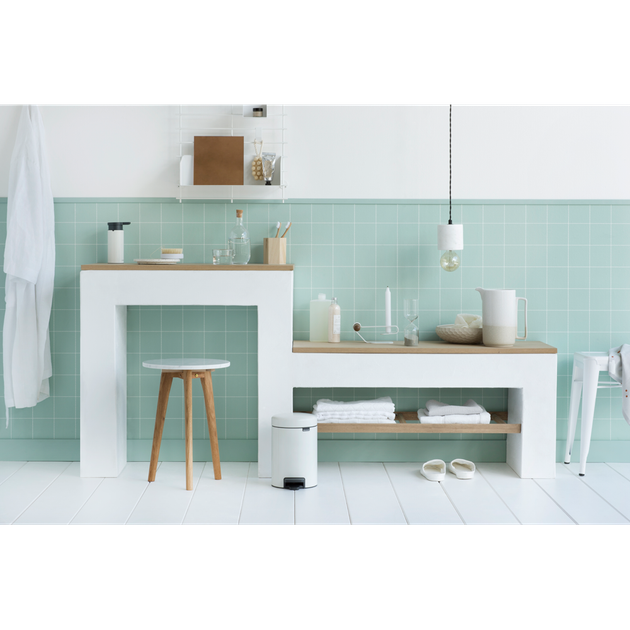Бак для мусора Brabantia NewIcon Pedal Bin 3 л (112126) - Фото 4 Бак для мусора Brabantia NewIcon Pedal Bin 3 л (112126) - изображение 4