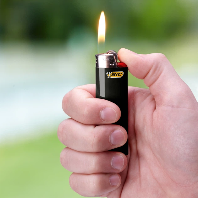 Зажигалка BIC J26 Maxi 20 шт Ассорти (3086123720466) – фото
