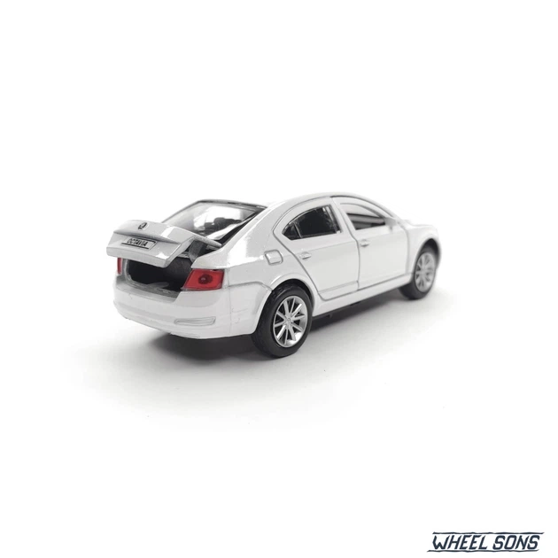 Модель автомобіля Skoda Octavia 1:32 TechnoPark (T3359) – игрушки
