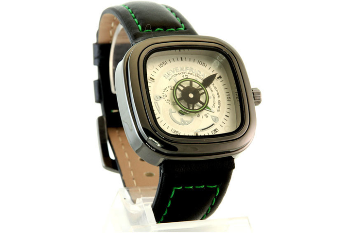 Женские часы с флуоресцентными стрелками Sevenfriday Черные – фото ...