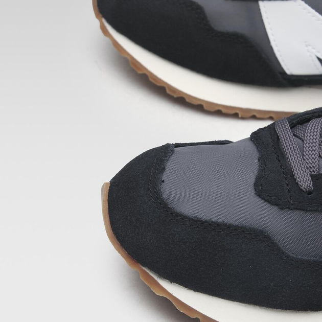 Жіночі кросівки New Balance 237 GS237PF 35.5 23.1 см Чорні (5904862457543) - зображення 3