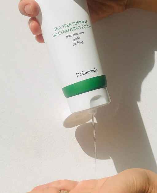 Гель-пенка для умывания с экстрактом чайного дерева Dr.Ceuracle Tea Tree Purifine 30 Cleansing Foam 150ml - изображение 5