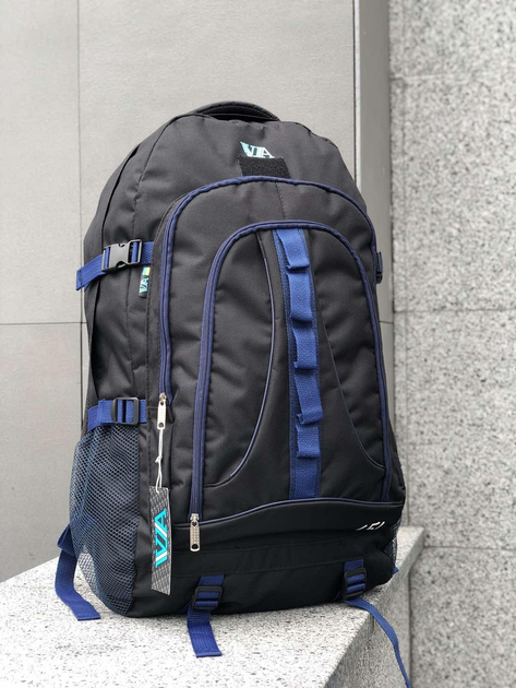 Универсальный туристический рюкзак 65 литров из влагоотталкивающей ткани черный с синим - изображение 1