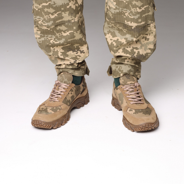 Тактические кроссовки военные пиксель, размер 42 - изображение 1