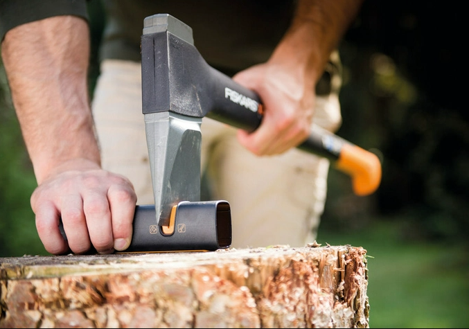 Точилка для топоров и ножей Fiskars Xsharp (1000601/120740) - Фото 5 Точилка для топоров и ножей Fiskars Xsharp (1000601/120740) - изображение 5