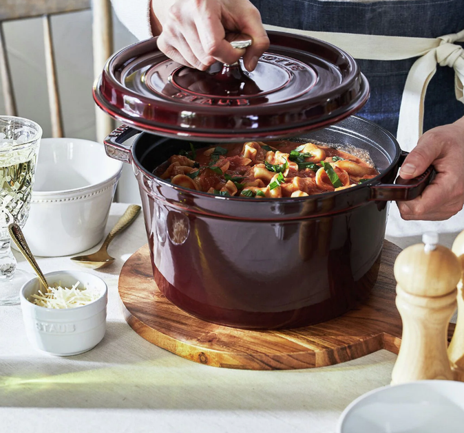 Каструля Staub Cast Iron 8,3 л бордова з кришкою (1103087) - изображение 3