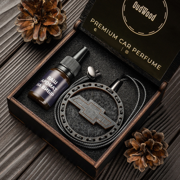 Ароматизатор в машину OudWood из дерева с логотипом Chevrolet (Шевроле ...