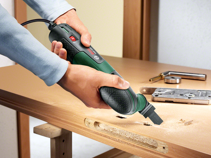 Реноватор (Многофункциональный инструмент) Bosch PMF 220 CE, регулятор скорости, Constant electronic, комплект полотен, чемодан (0603102020) - Фото 12 Реноватор (Многофункциональный инструмент) Bosch PMF 220 CE, регулятор скорости, Constant electronic, комплект полотен, чемодан (0603102020) - изображение 12