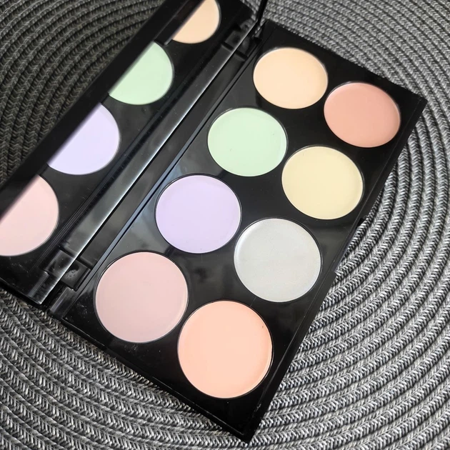 Палитра корректоров Makeup Revolution Ultra Base Corrector Palette - Фото 3 Палитра корректоров Makeup Revolution Ultra Base Corrector Palette - изображение 3