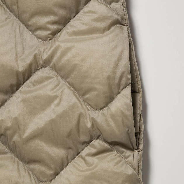 Куртка Uniqlo ULTRA LIGHT DOWN RELAXED розмір М бежева (450455) - Фото 15 Куртка Uniqlo ULTRA LIGHT DOWN RELAXED розмір М бежева (450455) - изображение 15