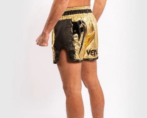 Шорты для тайского бокса Venum Giant Foil Gold Black (VENUM-04207-551-XS) - Фото 3 Шорты для тайского бокса Venum Giant Foil Gold Black (VENUM-04207-551-XS) - изображение 3