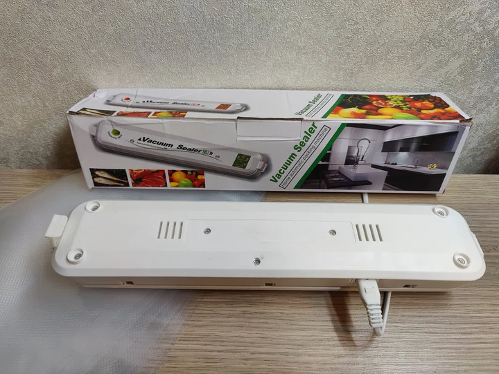 Вакууматор автоматичний Kitchen Automatic Vacuum SeaIer-E побутовий вакуумний пакувальник для тривалого зберігання продуктів + ​​20 пакетів - зображення 4