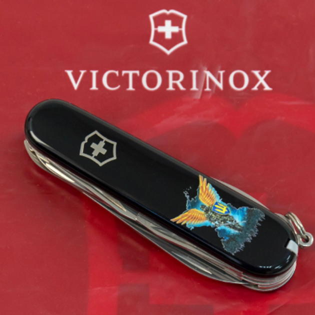 Нож Victorinox Huntsman Ukraine Black "Янгол ЗСУ" (1.3713.3_T1061u) - изображение 2