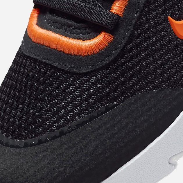 Buty sportowe chłopięce lekkie Nike React Live CW1621-007 35 (3Y) Czarne (19524469631415) - obraz 6