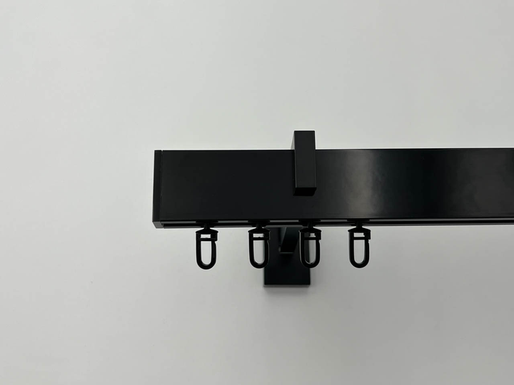 Карниз Quadrum Square line Заглушка 210 см одинарний чорний глянець (тримач 9 см) порошкове покриття - зображення 1