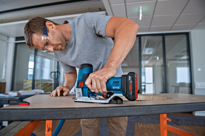 Акумуляторний лобзик Bosch Professional GST 18V-155 SC соло (06015B0001) - зображення 7