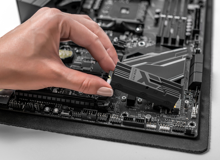 Dysk SSD Goodram IRDM PRO 1TB M.2 2280 PCIe 4.0 x4 NVMe 3D NAND TLC (IRP-SSDPR-P44A-1K0-80) - obraz 14