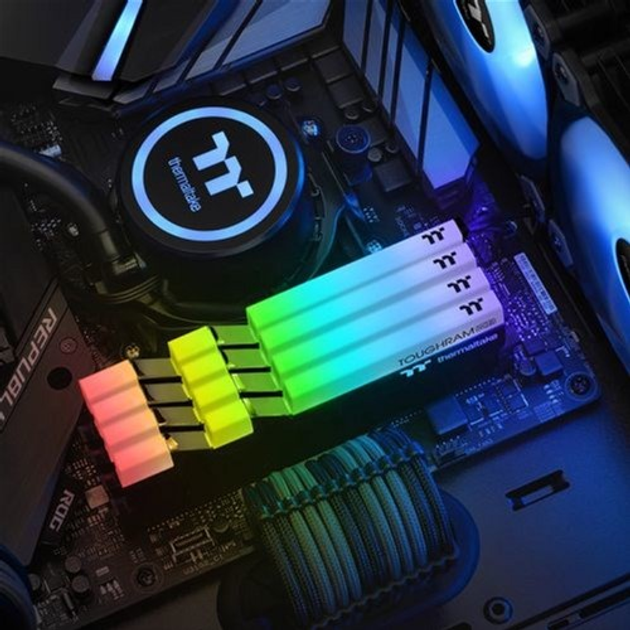 Pamięć RAM Thermaltake DDR4-3600 65536MB PC4-28800 (zestaw 2x32768) ToughPamięć RAM RGB (R009R432GX2-3600C18A) - obraz 3