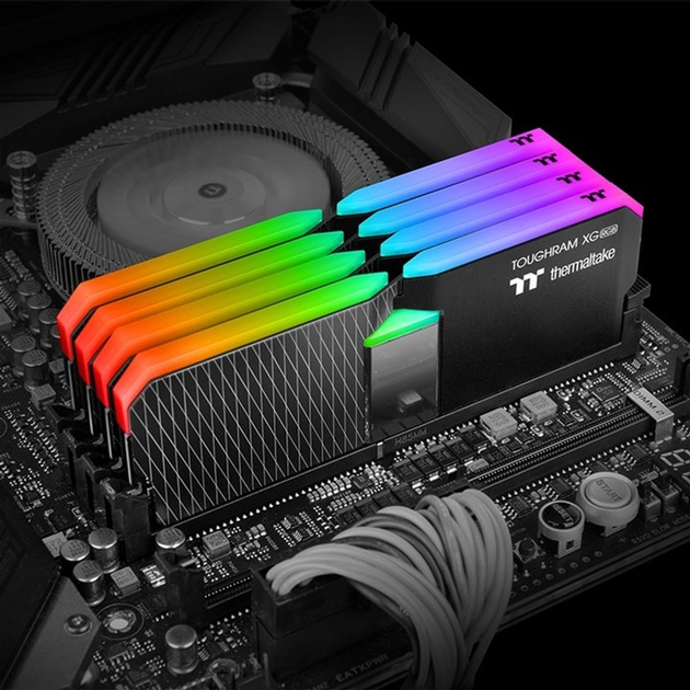 Thermaltake DDR4-4000 65536MB PC4-32000 (zestaw 2x32768) ToughPamięć RAM XG RGB czarny (R016R432GX2-4000C19A) - obraz 3