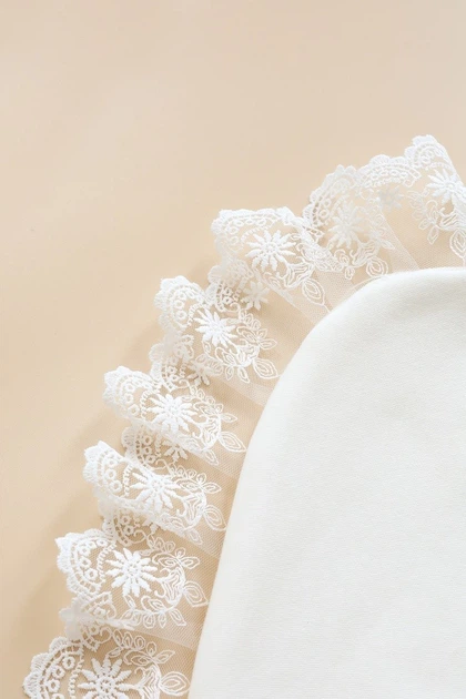 Крыжма MagBaby Lace с кружевом молочная 85х85 см 110660 (4821000324592) - Фото 3 Крыжма MagBaby Lace с кружевом молочная 85х85 см 110660 (4821000324592) - изображение 3