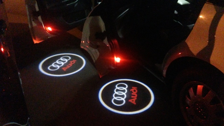 Подсветка в дверях LED Audi кольца Audi — купить в AudiLove