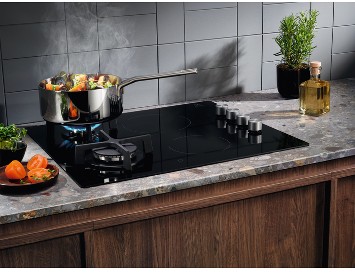 Варочная поверхность Electrolux EGE 6172 NOK - изображение 4