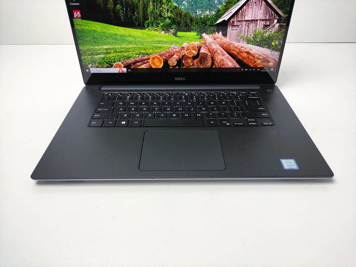 Ноутбук Dell XPS 15 9560 15.6 Touch 4K IPS Core i5-7300HQ 16GB SSD