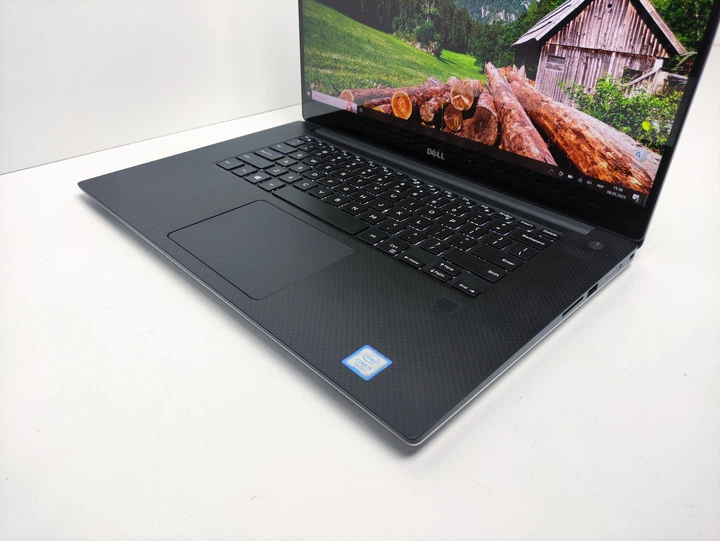 Ноутбук Dell XPS 15 9560 15.6 Touch 4K IPS Core i5-7300HQ 16GB SSD