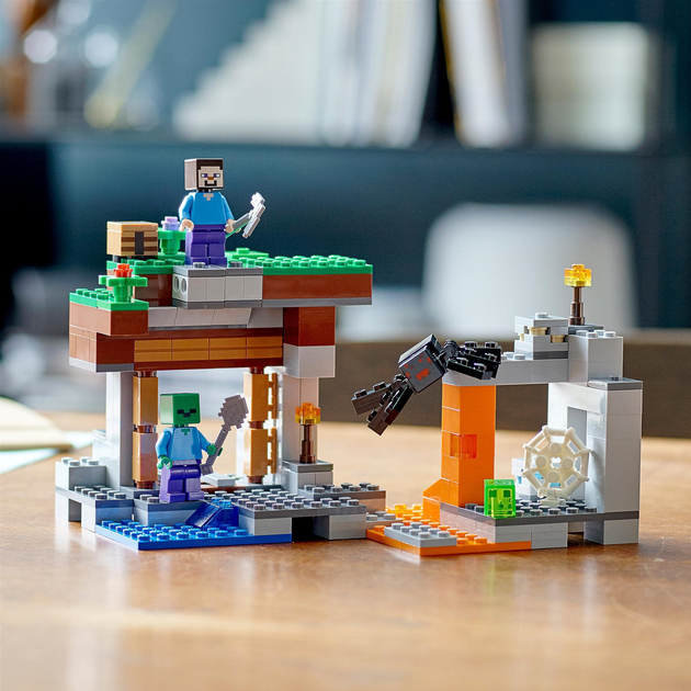 Zestaw klocków LEGO Minecraft Opuszczona kopalnia 248 elementów (21166) - obraz 4