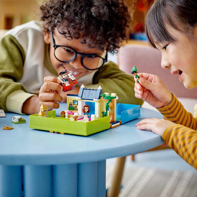 Конструктор LEGO Disney Classic Книга пригод Пітера Пена та Венді 111 деталей (43220) - зображення 6