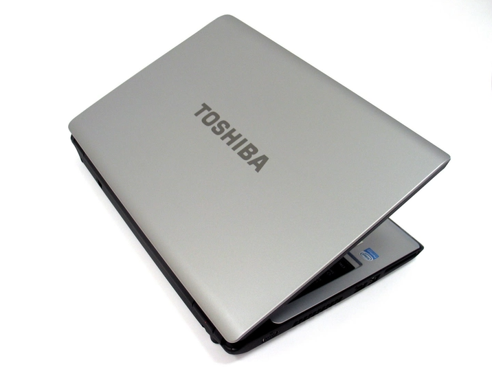 Ноутбук Toshiba L350-22K-Intel C2D T5870-2.0GHz-2Gb-DDR2-160Gb-HDD-W17.1-Web-DVD-RW-(B)-Б/У - изображение 2