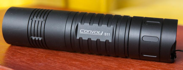 Ручний ліхтар Convoy S11 SST40 6500K 12 режимів з термоконтролем - зображення 4