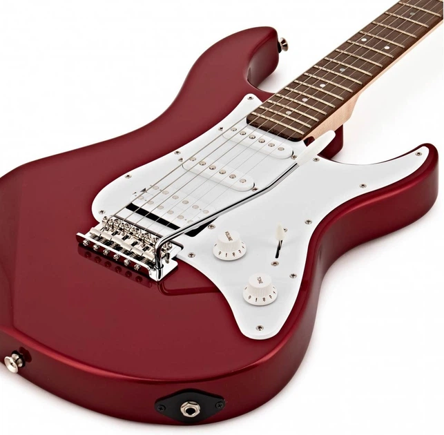 Электрогитара YAMAHA PACIFICA 012 (Red Metallic) – фото, отзывы
