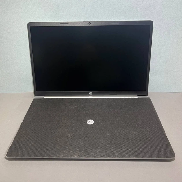 Ноутбук HP Laptop 17-cp0259ng / 17.3" TN / Ryzen 5 5500U (6(12) ядер по 2.1-4 GHz) / 8GB DDR4 / 512GB SSD M.2 / AMD Radeon Graphics / WebCam / HDMI - зображення 3