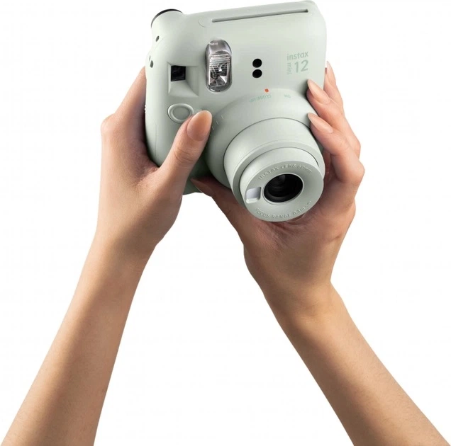 Набор Камера моментальной печати Fujifilm Instax Mini 12 Mint Green / Чехол зеленый / Картридж 10 фото / Фотоальбом зеленый на 64 снимка + Подарочная упаковка - Фото 7 Набор Камера моментальной печати Fujifilm Instax Mini 12 Mint Green / Чехол зеленый / Картридж 10 фото / Фотоальбом зеленый на 64 снимка + Подарочная упаковка - изображение 7